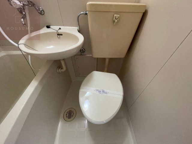 トイレ　シンプルで使いやすいトイレです