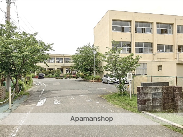 小学校　森岡小学校（小学校）まで377m