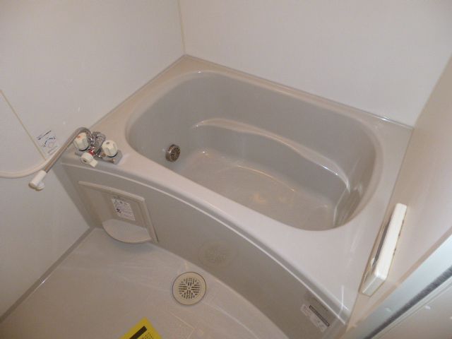 バス・シャワールーム　追い焚きバス