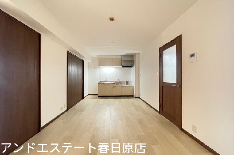 居室・リビング　オールフローリング