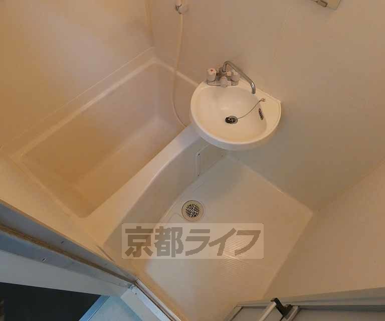 バス・シャワールーム　浴室です。