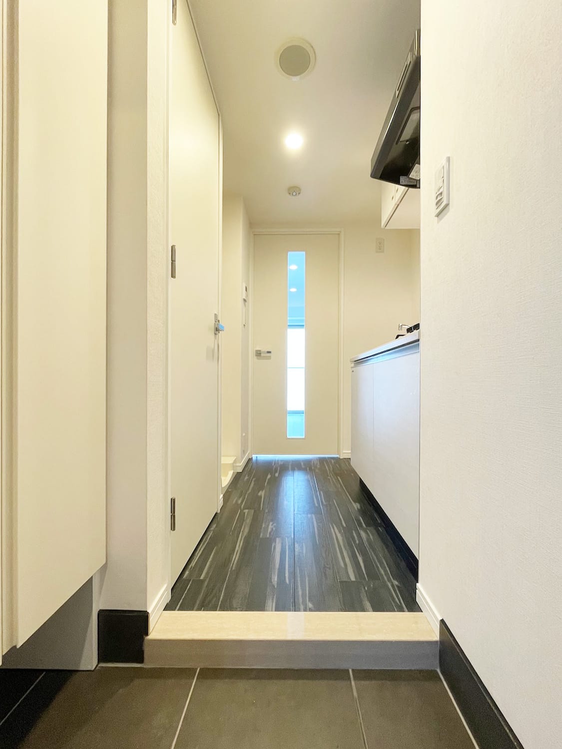 玄関　ログ駒込※同タイプ参考写真