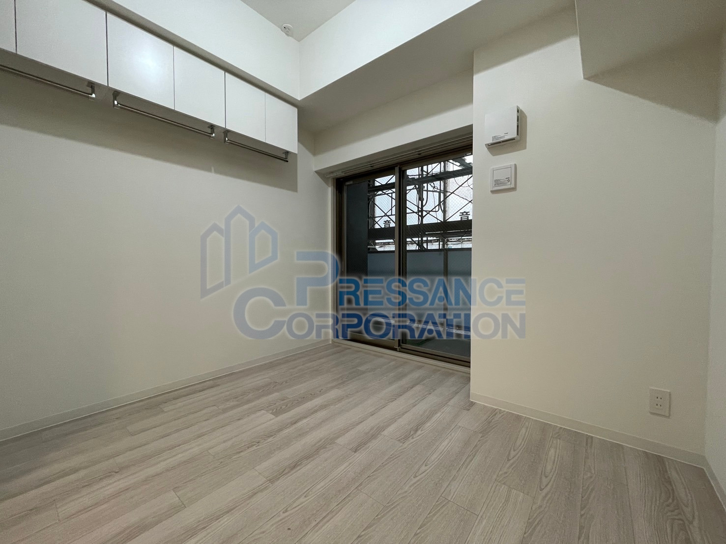 その他設備　吊戸棚付き