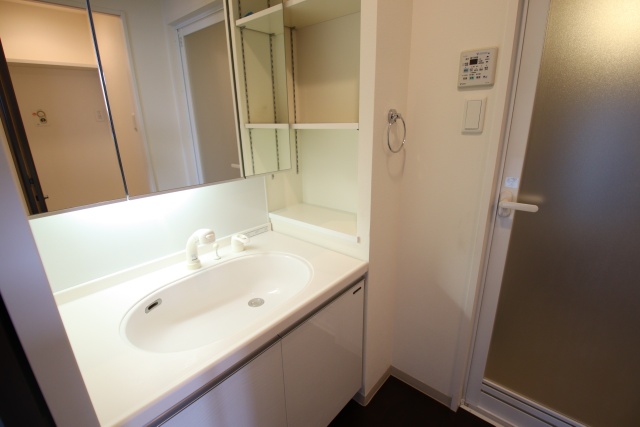 洗面設備　※別室の参考写真の為、現況優先です。