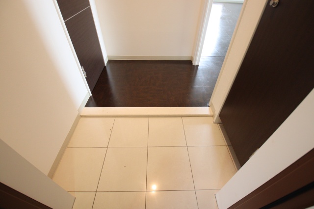 玄関　※別室の参考写真の為、現況優先です。