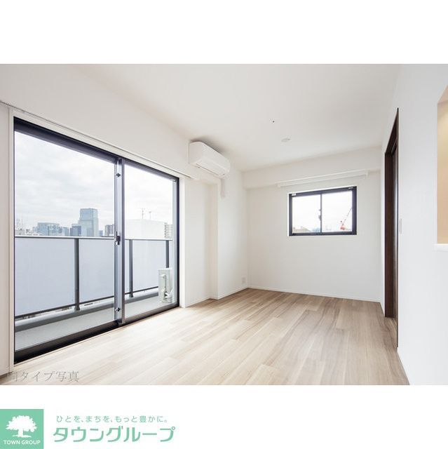 居室・リビング　４Ｆにつき腰高窓部分は壁となります