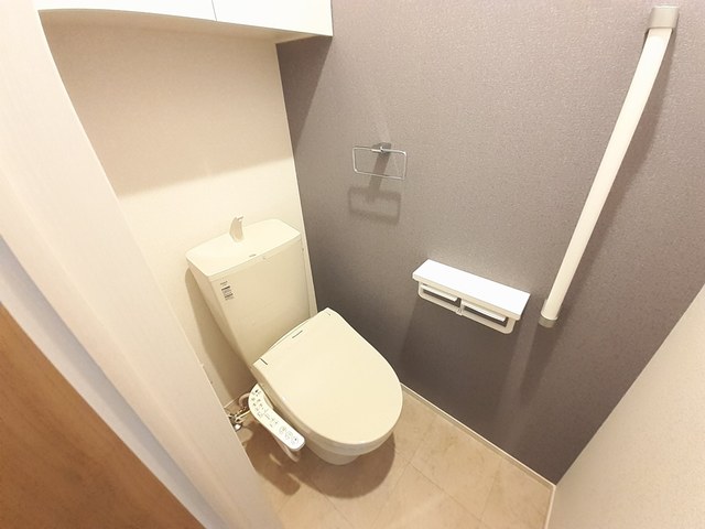 トイレ　トイレ