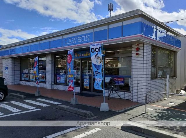 コンビニ　ローソン千曲桜堂店（コンビニ）まで525m