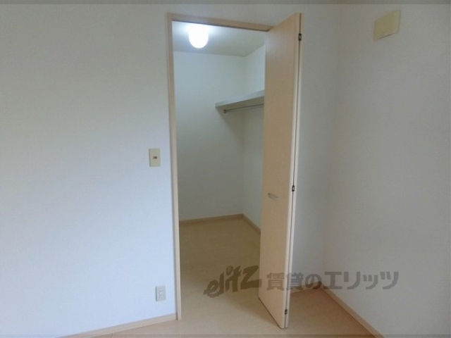 収納　ウォークインクローゼット