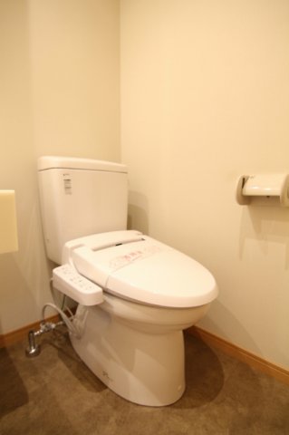 トイレ　※別号室参考写真