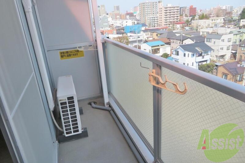 バルコニー　バルコニーも広々で洗濯物も干しやすい。