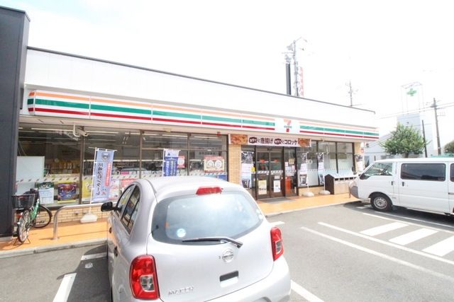 コンビニ　セブンイレブン川崎馬絹南店（コンビニ）まで671m