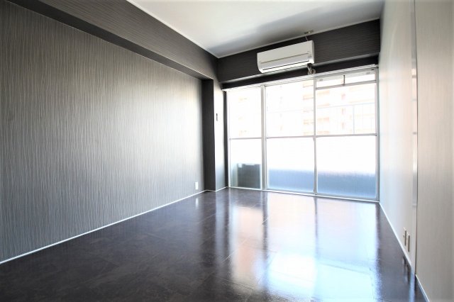 居室・リビング　別号室の写真