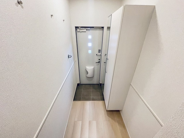 玄関　※参考画像