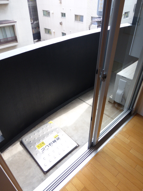 バルコニー　他部屋参考写真です。
