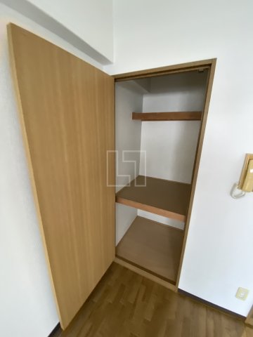収納　パークハイムうつぼ　クローゼット