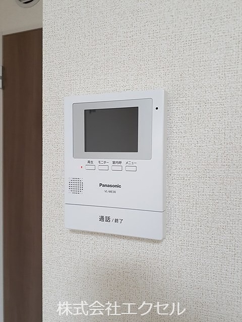 セキュリティ　モニター付きのインターホンです。
