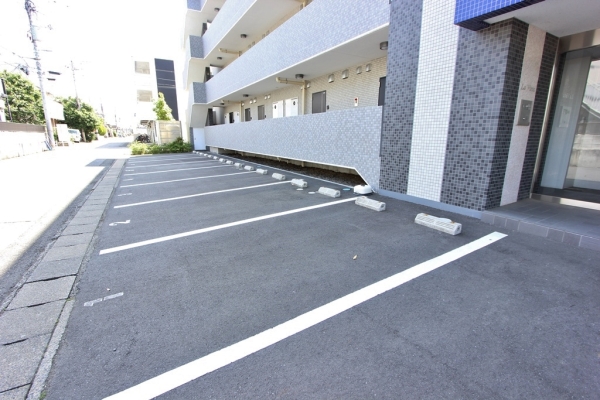 駐車場　駐車場(前側)