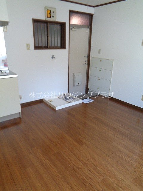 居室・リビング　※別部屋参考写真となります