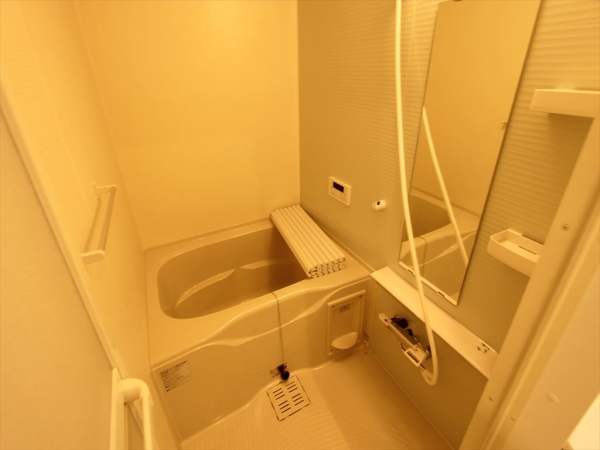 バス・シャワールーム　一日の疲れを癒してください