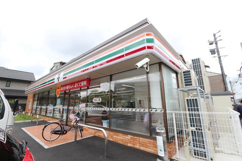 コンビニ　セブンイレブン名古屋大宝1丁目店（コンビニ）まで161m