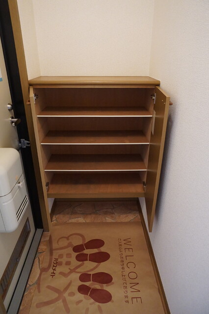 玄関　シューズボックス