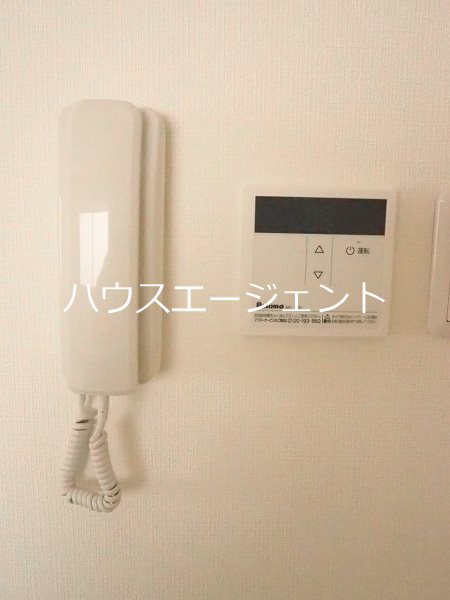 セキュリティ　インターホン付きです※別部屋参考写真