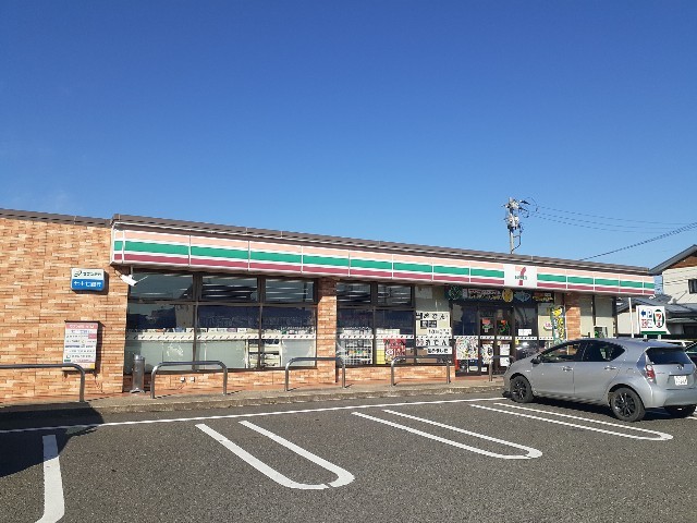 コンビニ　セブンイレブン古川小稲葉町店（コンビニ）まで700m