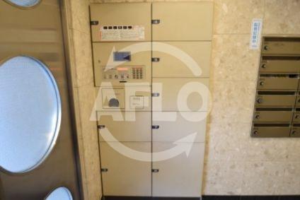 その他共有部分　レフィナード鶴翁　宅配ＢＯＸ