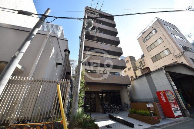 エントランス　レフィナード鶴翁　エントランス