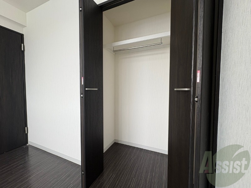 収納　寝室の収納です。部屋がすっきり片付きます。