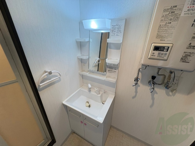 洗面設備　シャンプードレッサーで身支度もラクラクです！