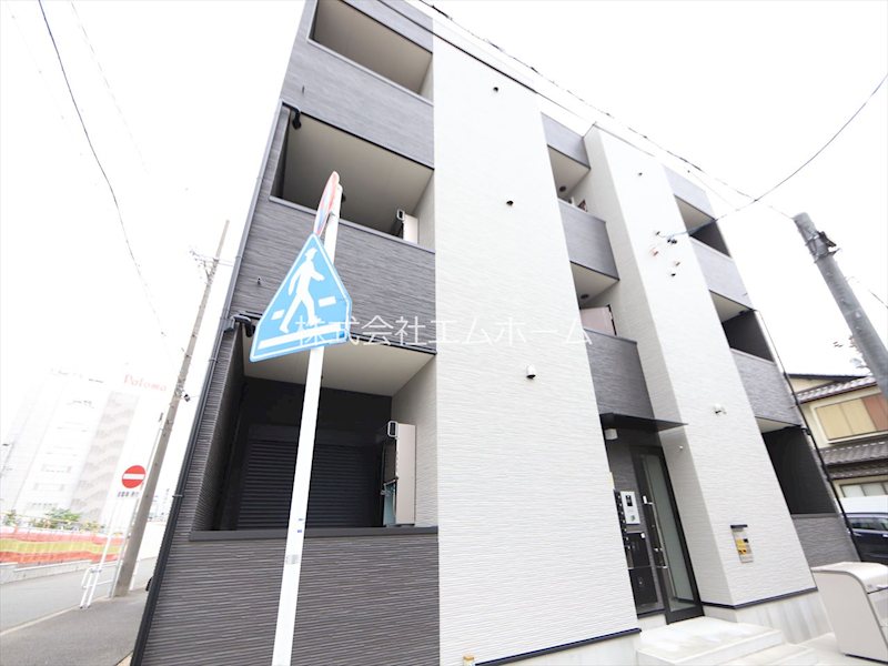 建物外観　外観　オートロック付　宅配ＢＯＸ有り