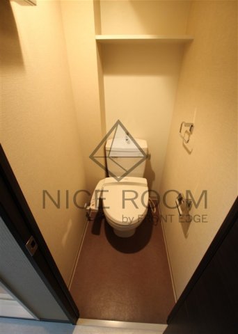 トイレ　エスライズ難波EAST　トイレ