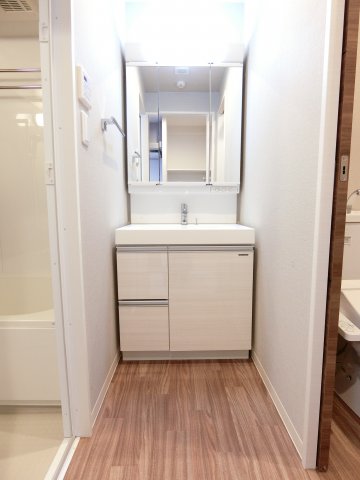 洗面設備　詳細は、RISUMO江坂本店→06-6155-7137まで♪