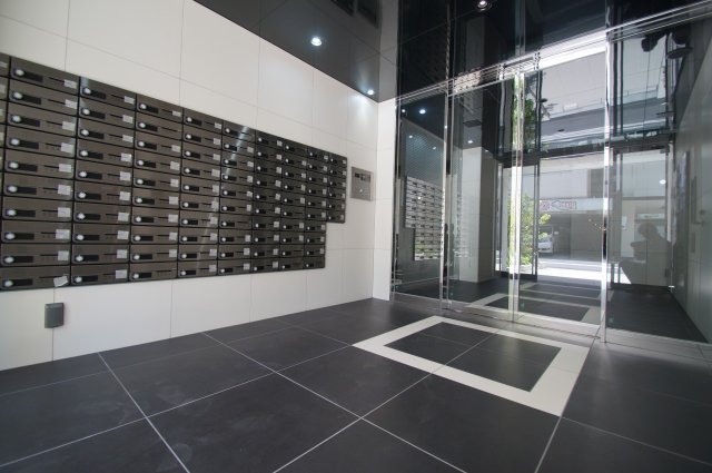 エントランス　入口部分