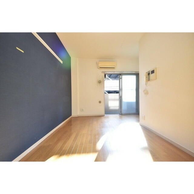 居室・リビング　※別部屋参考写真