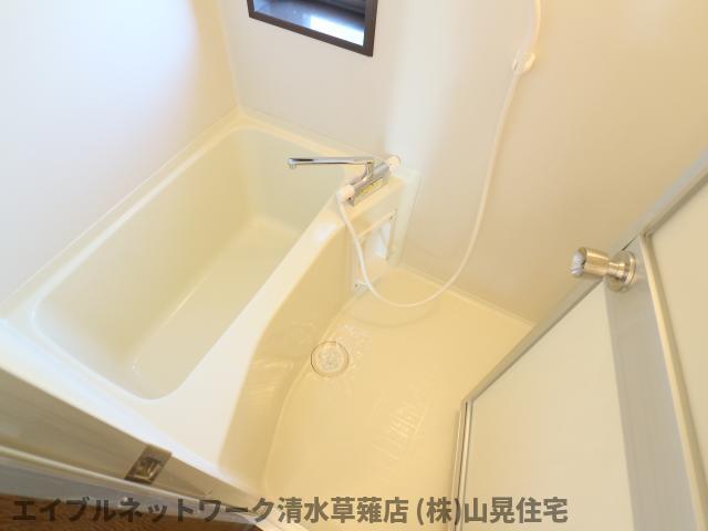 バス・シャワールーム　きれいなお風呂です