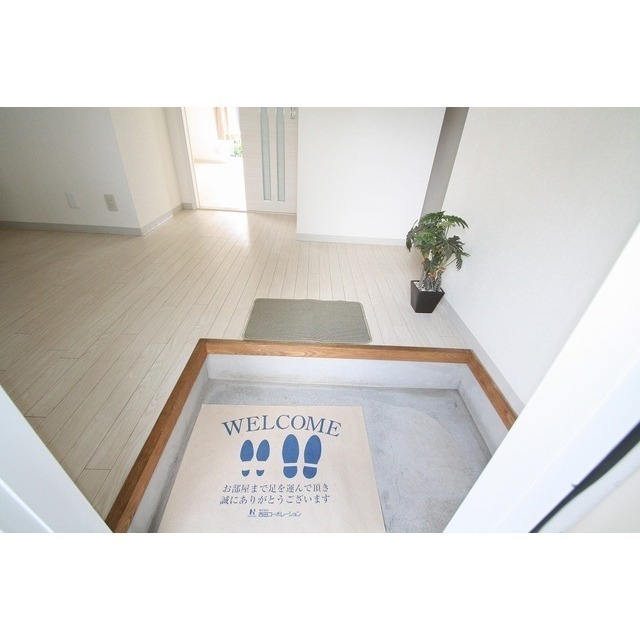 玄関　モデルルーム