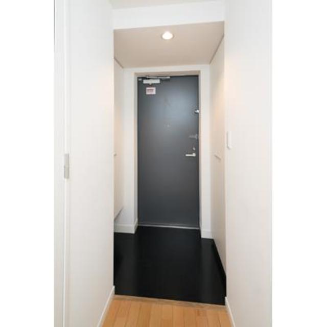 玄関　※写真は同タイプ住戸です。