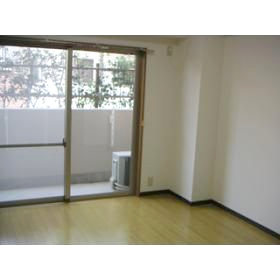 居室・リビング　※別階の写真です