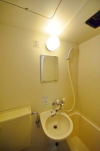 バス・シャワールーム　★クリーニング前★