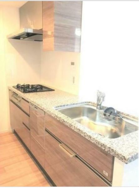 キッチン　※同タイプ参考写真