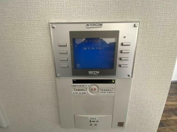 セキュリティ　モニター付きインターホン