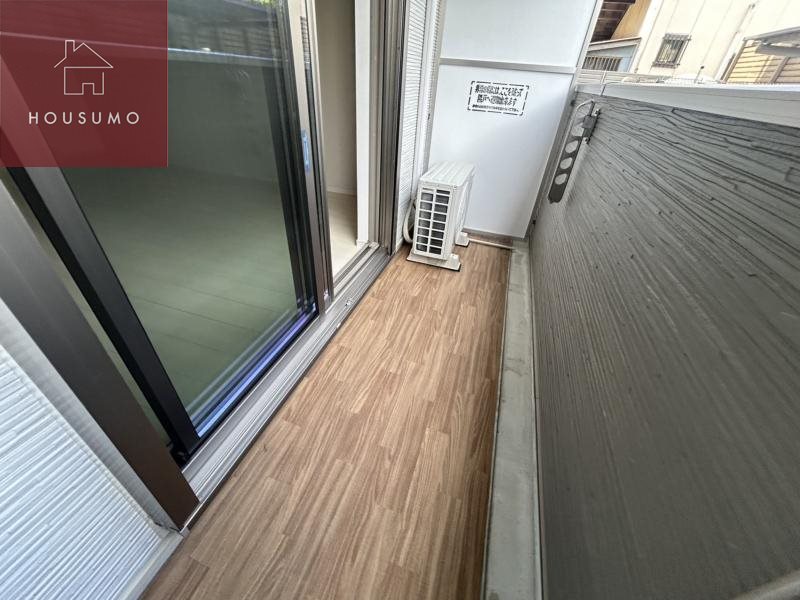 バルコニー　バルコニーからの眺めを楽しみながら食事をしませんか