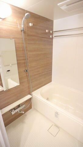 バス・シャワールーム　お風呂で日々の疲れを落としましょう