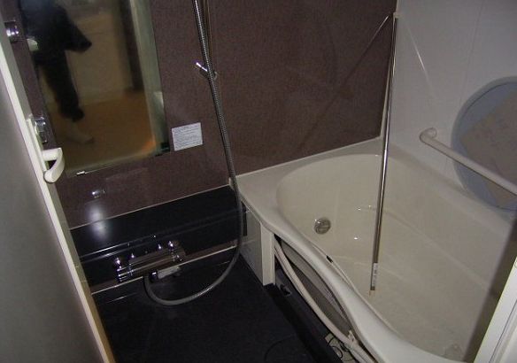 バス・シャワールーム