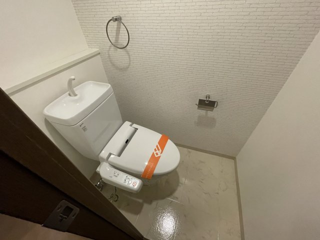 トイレ　イメージとして他号室の部屋写真を表示しています