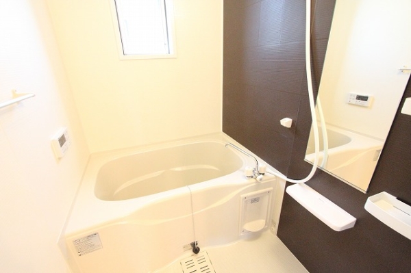 バス・シャワールーム　一日の疲れを癒してください