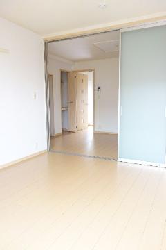 居室・リビング　室内